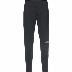 HOKA · Novafly