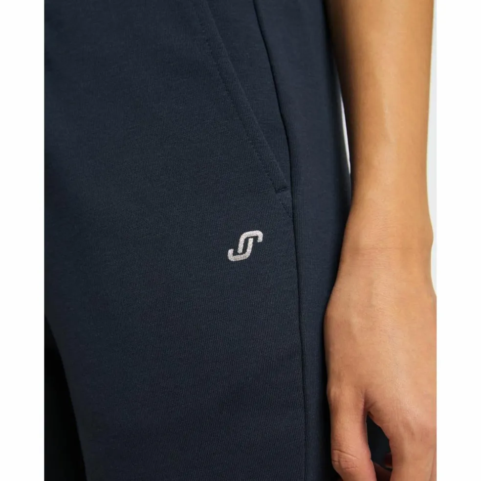 JOY sportswear · CARRIE