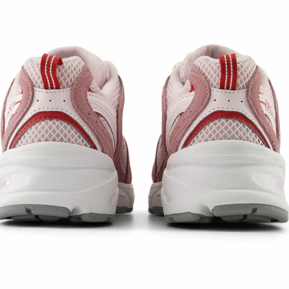 NEW BALANCE · 530