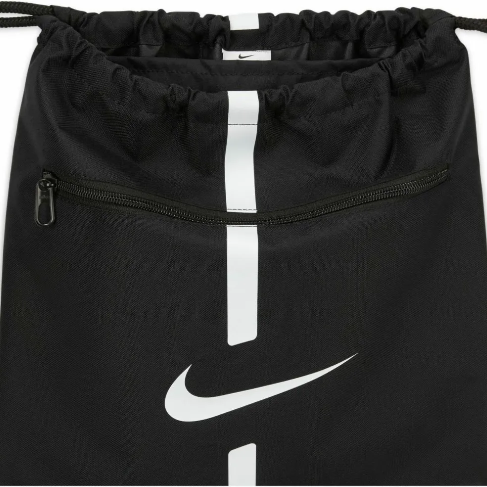 Nike · Academy