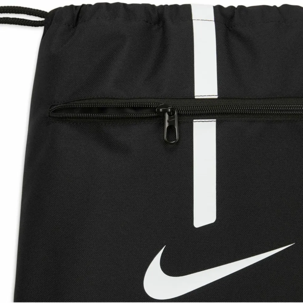 Nike · Academy