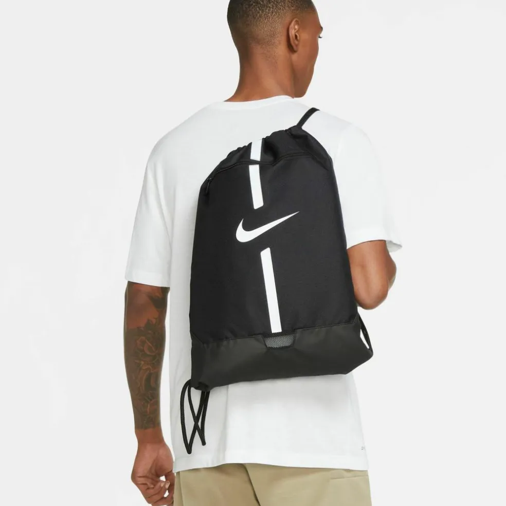 Nike · Academy