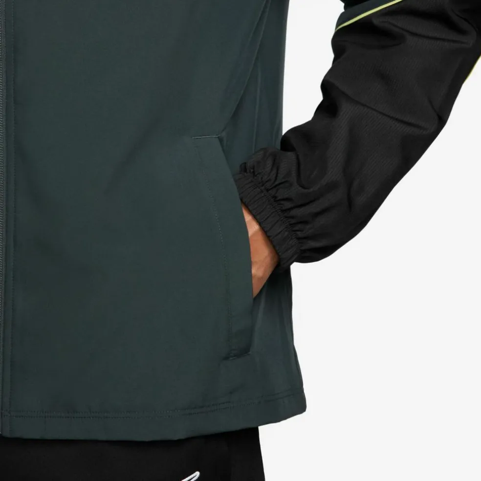 Nike · Academy