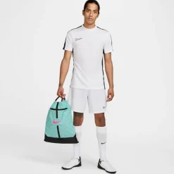 Nike · Academy