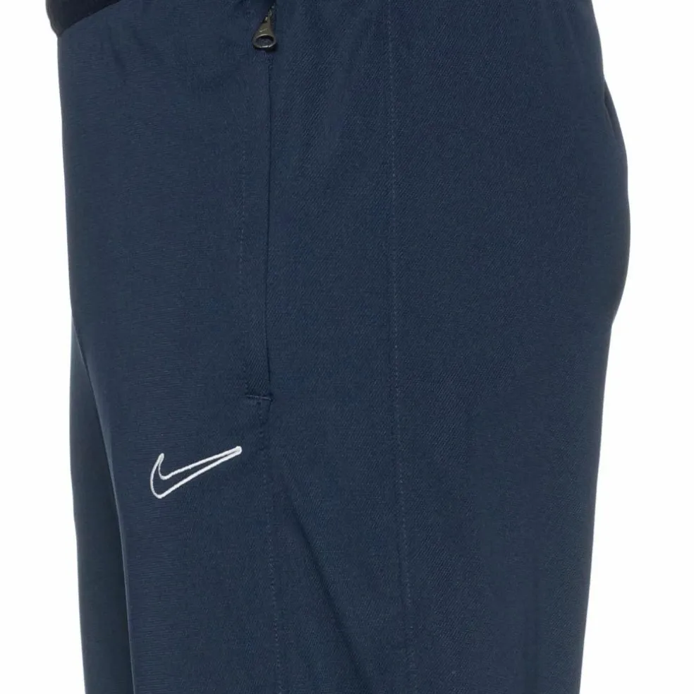 Nike · Academy