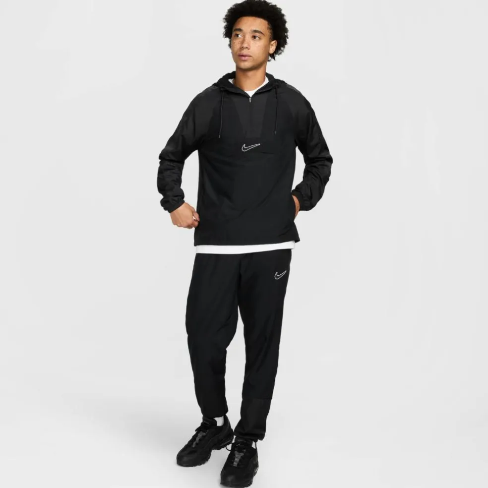 Nike · Academy