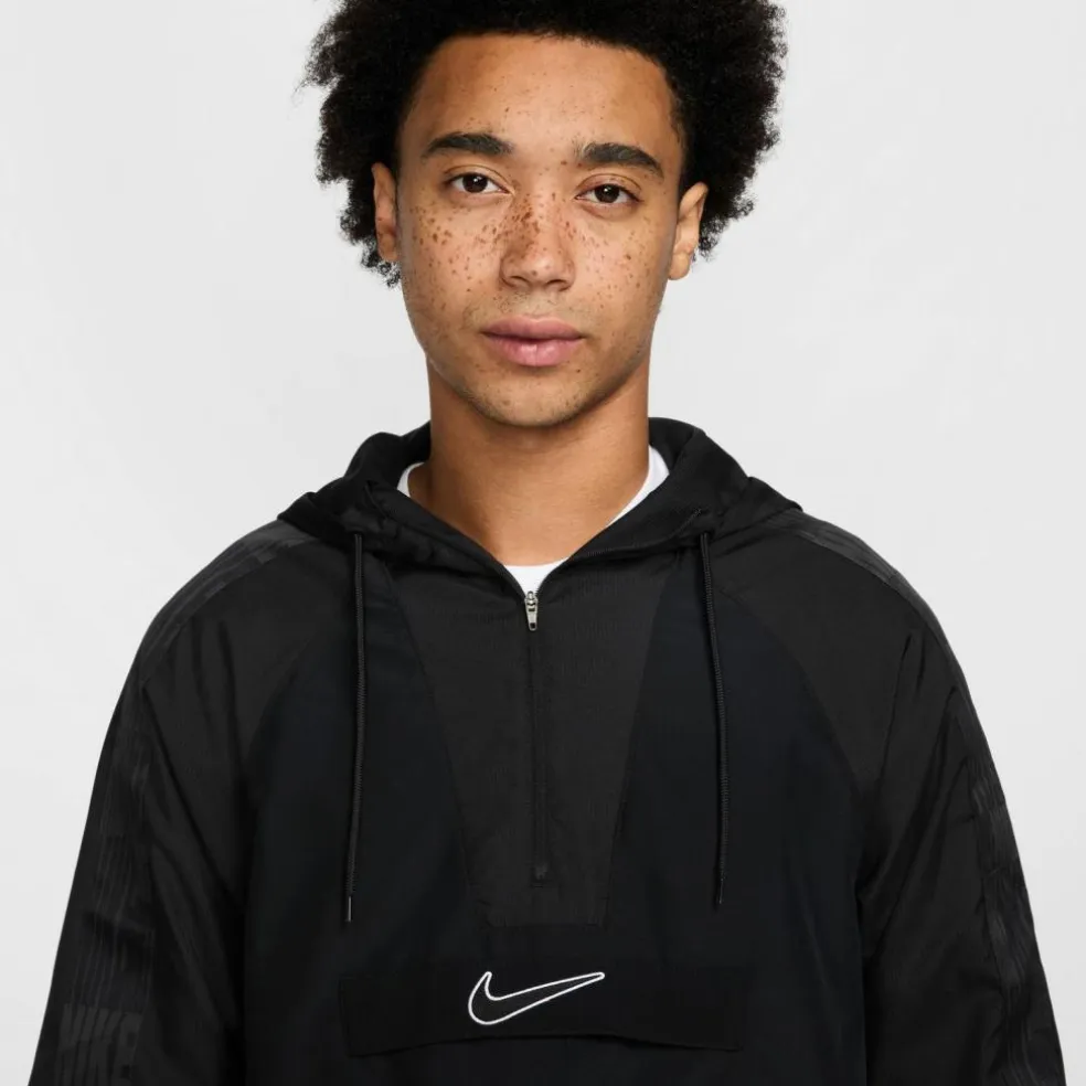 Nike · Academy