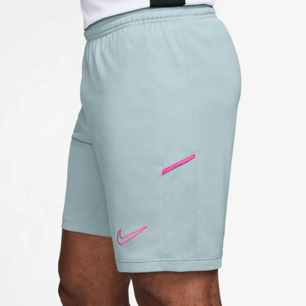 Nike · Academy