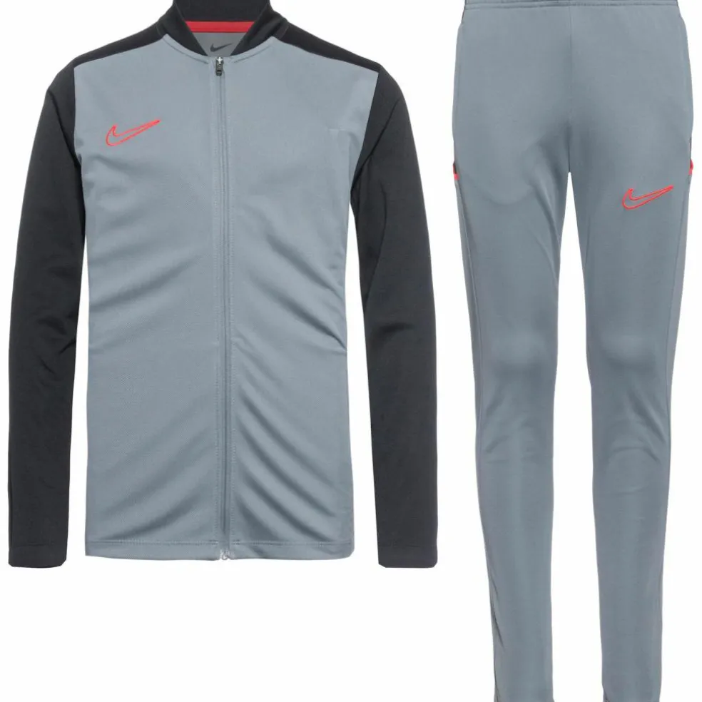 Nike · Academy25