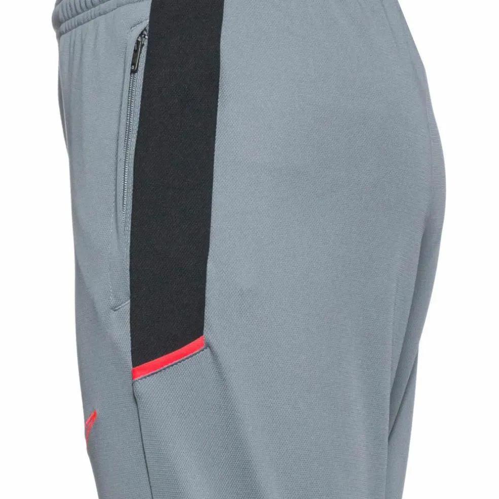 Nike · Academy25