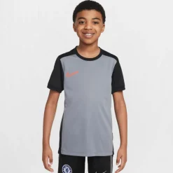 Nike · Academy 25
