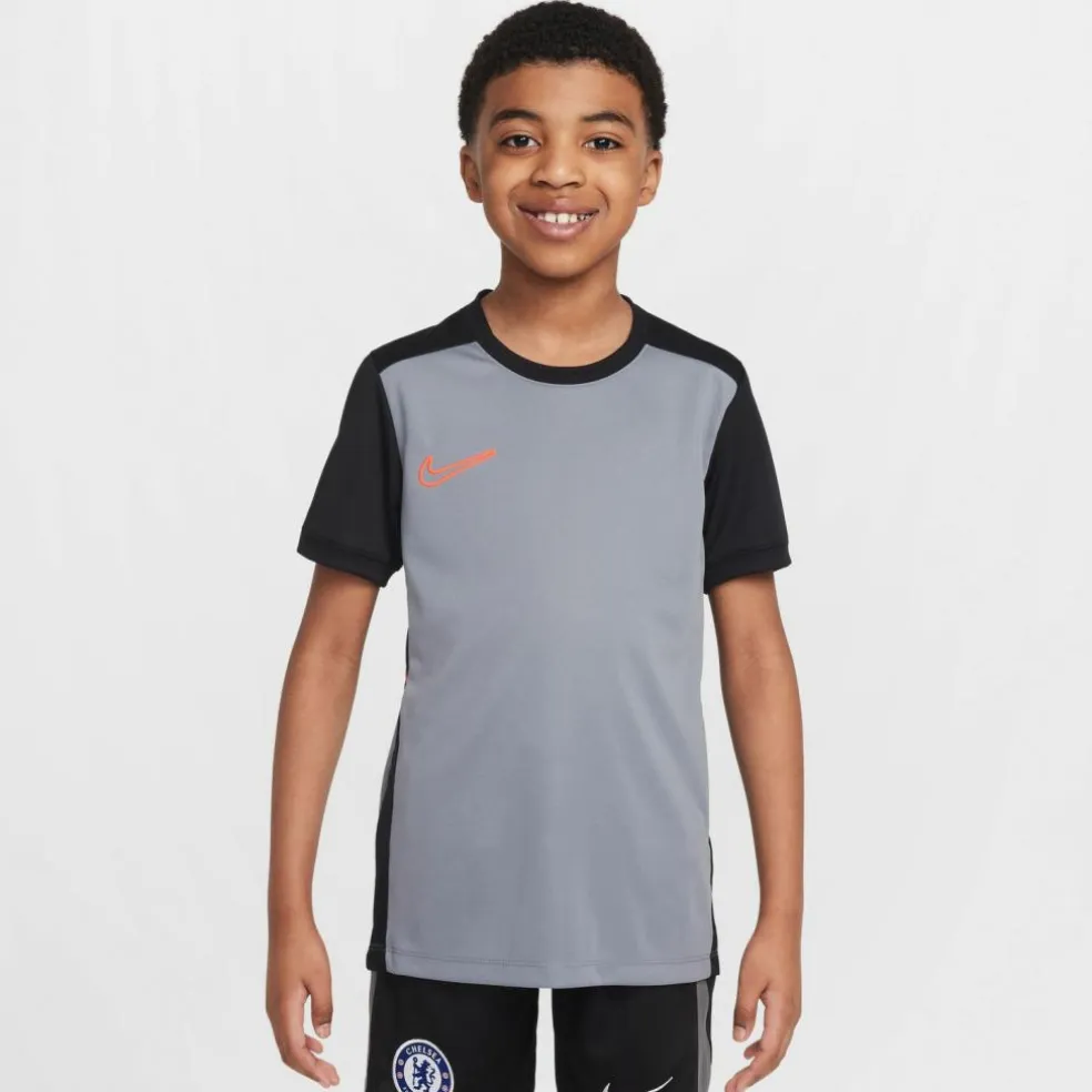 Nike · Academy 25