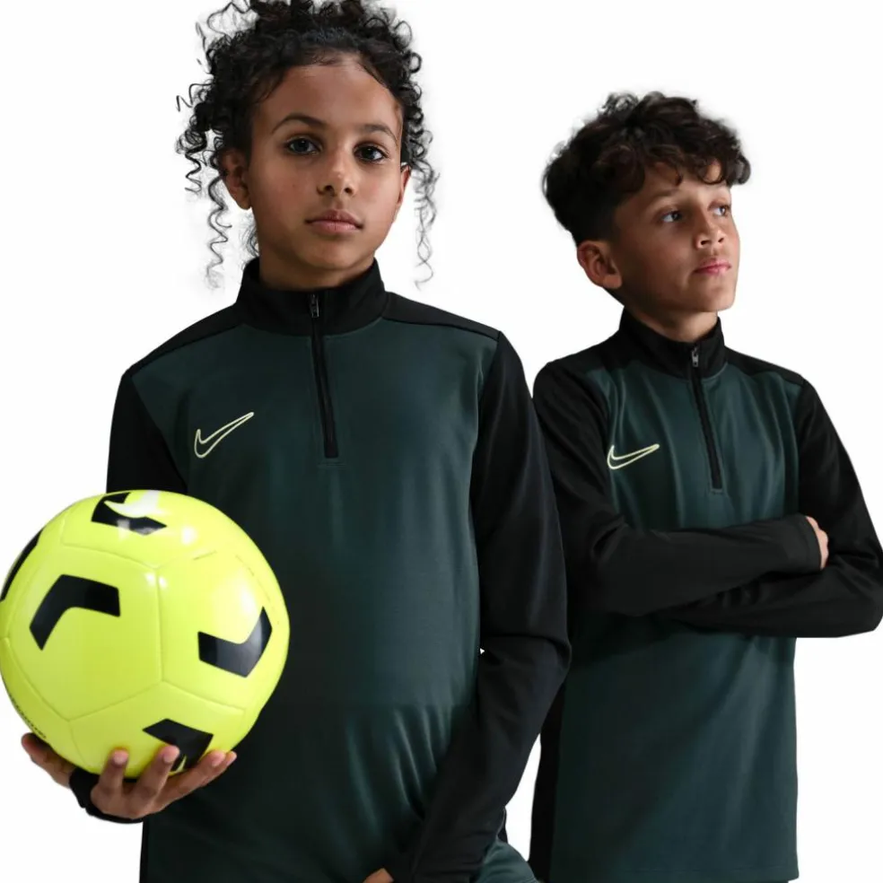 Nike · Academy 25