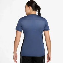 Nike · Academy 25