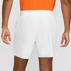 Nike · Advantage