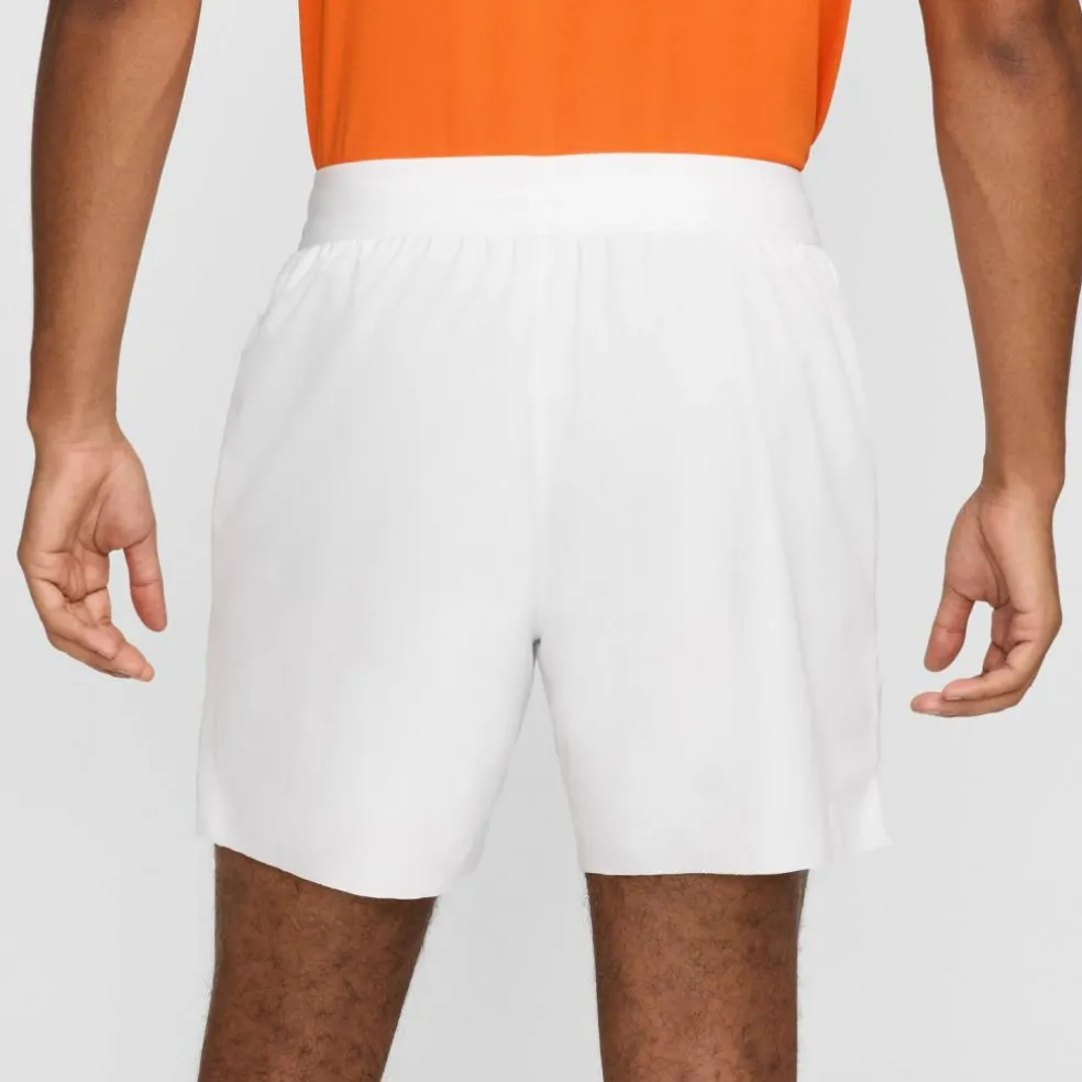 Nike · Advantage
