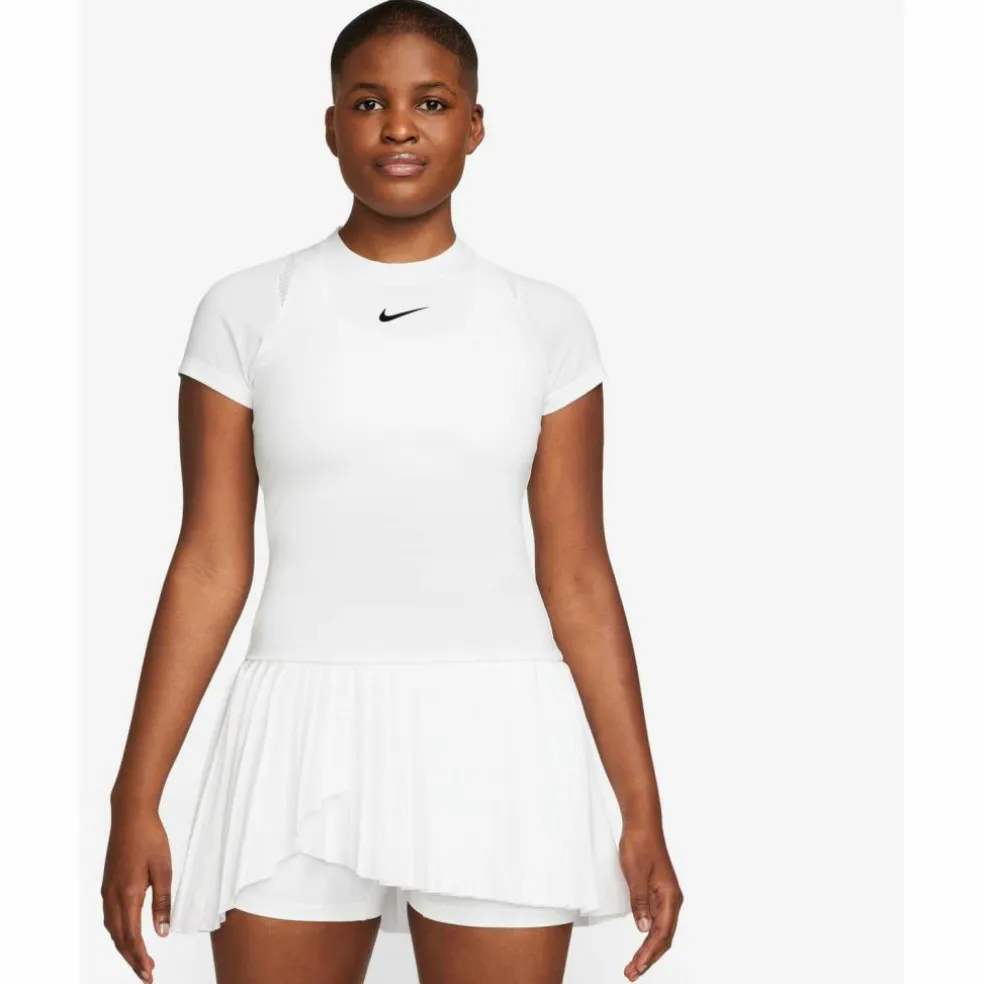 Nike · Advantage