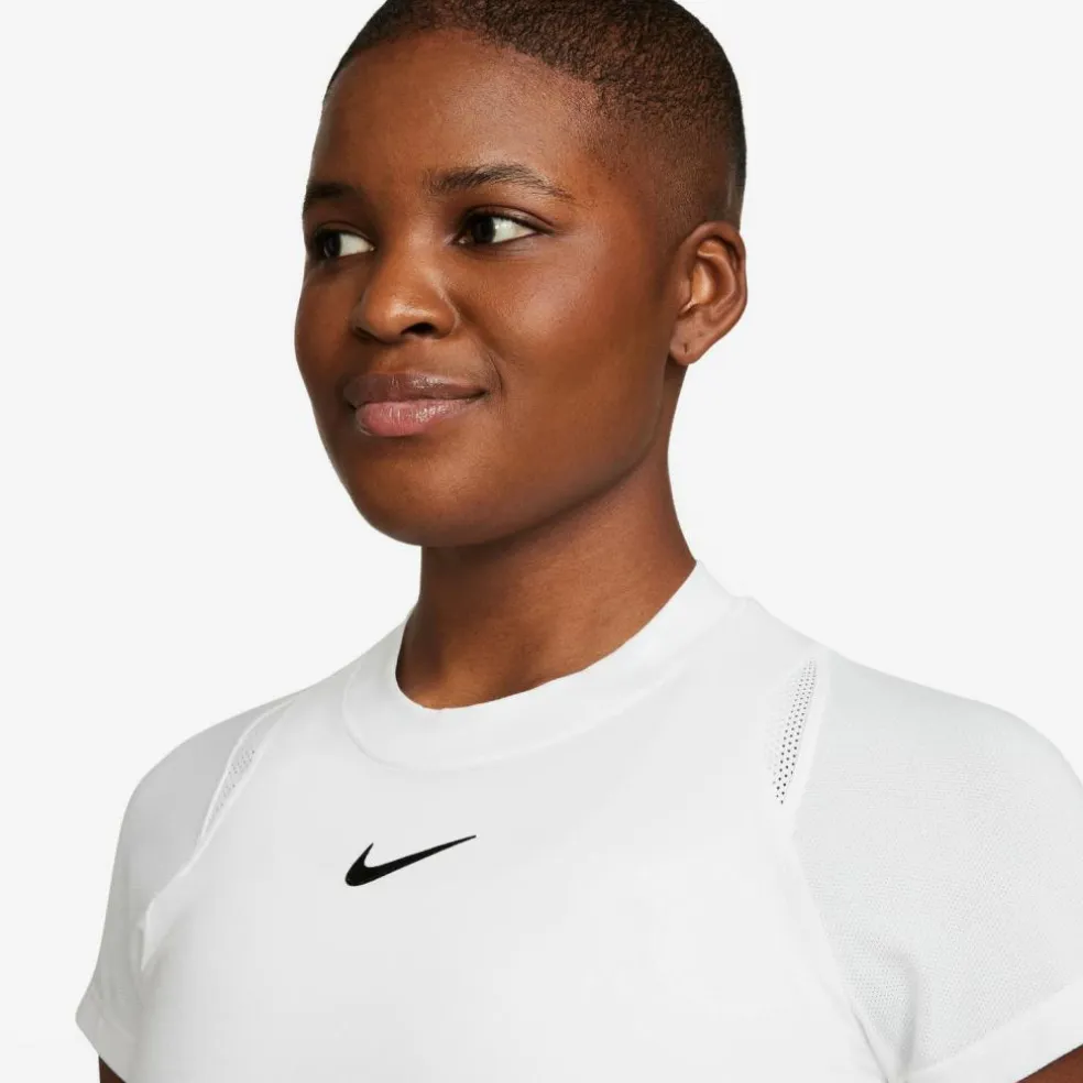 Nike · Advantage
