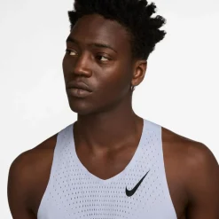 Nike · Aeroswift