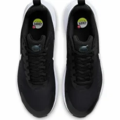 Nike · Air Max Nuaxis