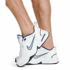 Nike · AIR MONARCH IV