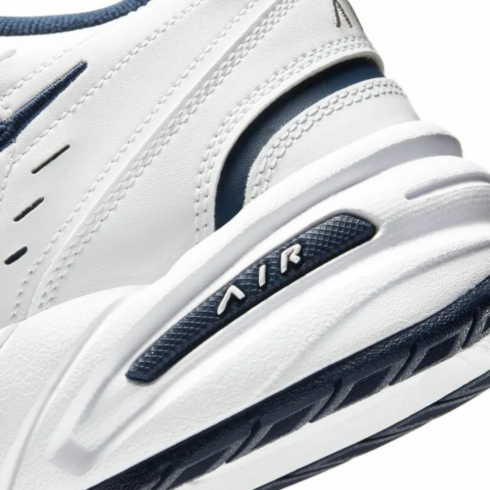 Nike · AIR MONARCH IV