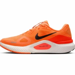 Nike · AIR STRUCTURE 26