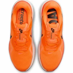 Nike · AIR STRUCTURE 26