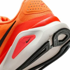 Nike · AIR STRUCTURE 26