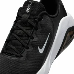 Nike · AIR ZOOM BELLA 7