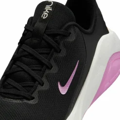 Nike · AIR ZOOM BELLA 7