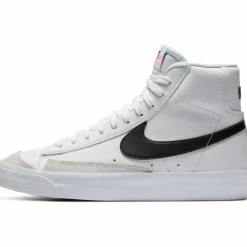 Nike · BLAZER 77