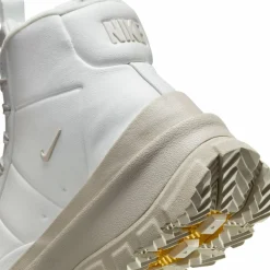 Nike · Blazer Roam Mid