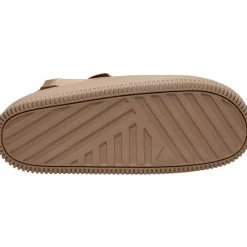 Nike · Calm