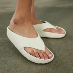 Nike · Calm