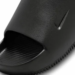 Nike · Calm