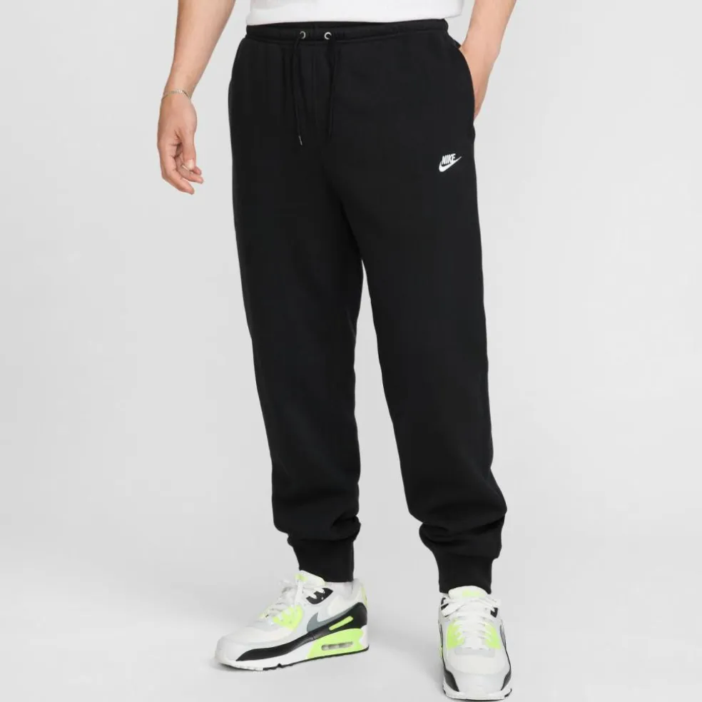 Nike · CLUB