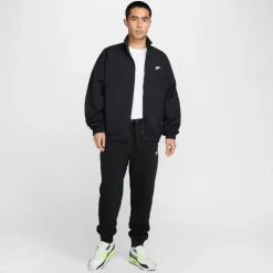 Nike · CLUB