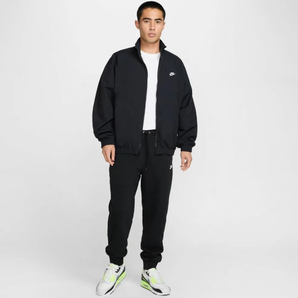 Nike · CLUB
