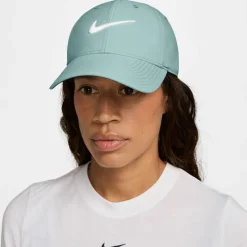 Nike · Club
