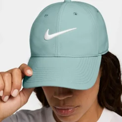 Nike · Club