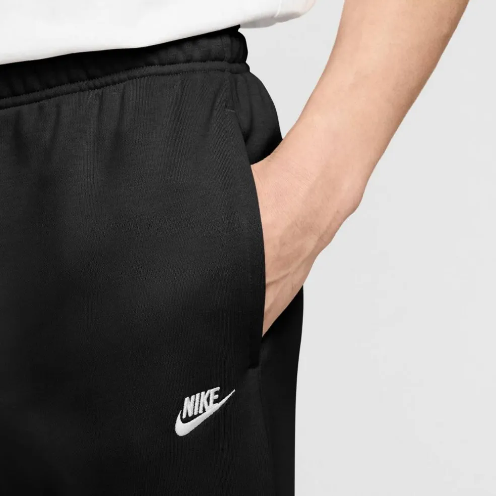 Nike · CLUB