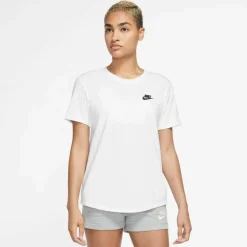 Nike · Club