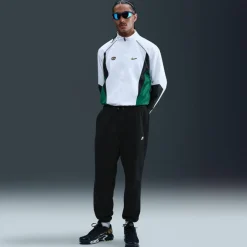 Nike · CLUB