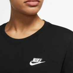 Nike · Club
