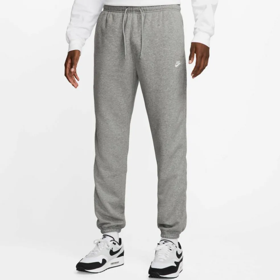 Nike · CLUB
