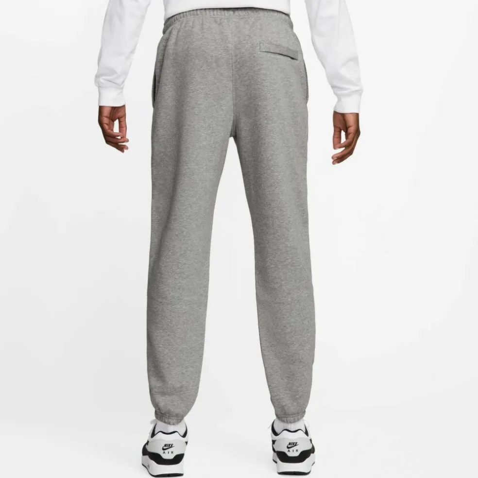 Nike · CLUB