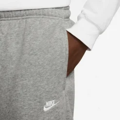 Nike · CLUB
