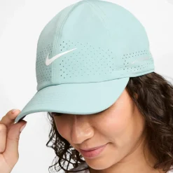 Nike · Club