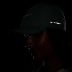 Nike · Club
